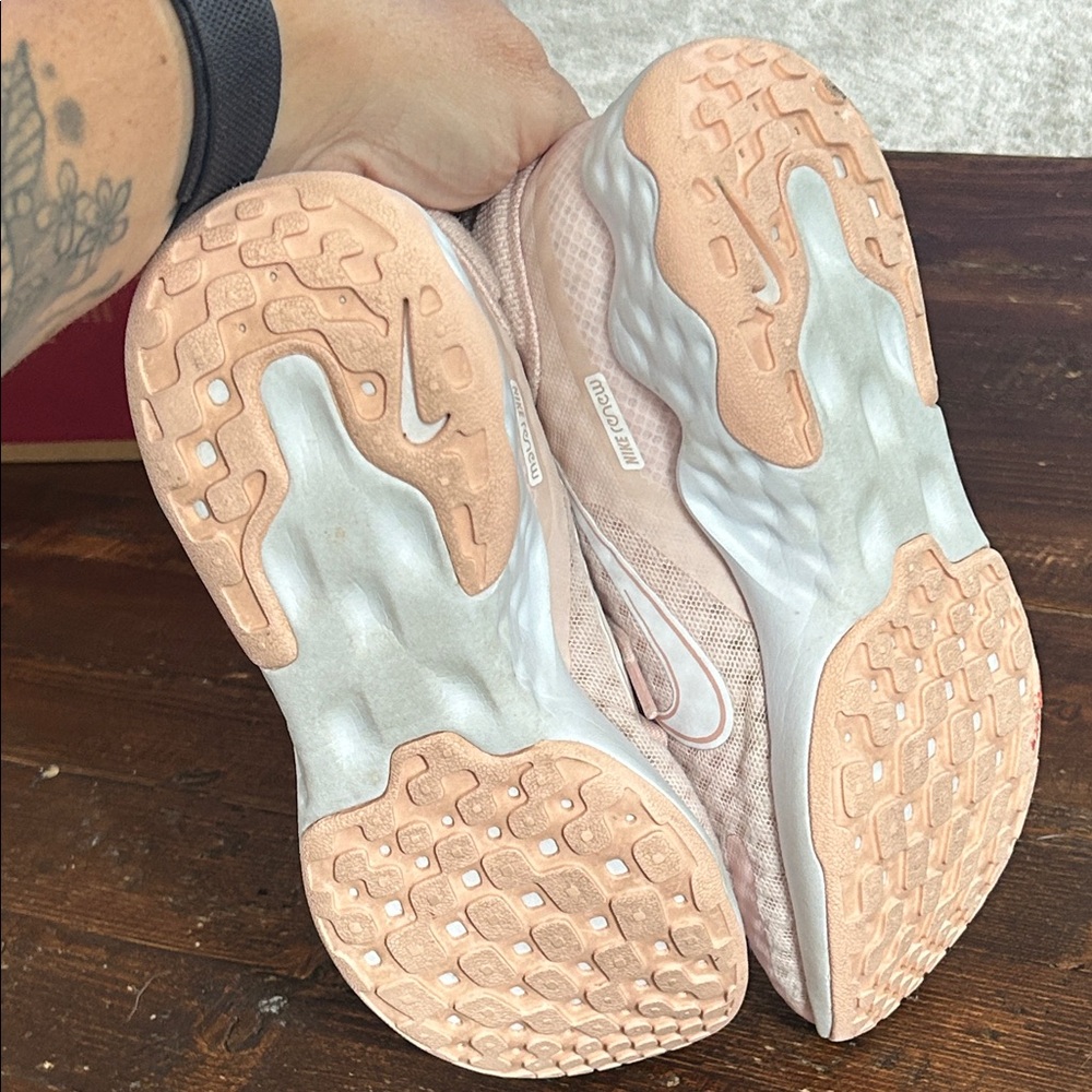 Light pink Nike Kids Sneakers - Picture 7 of 7